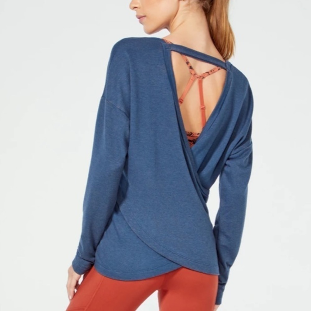 Jessica Simpson blue v neck open back sweatshirt